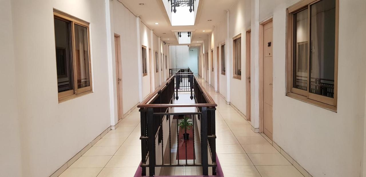 Hotel Dequr Jakarta Kota Zewnętrze zdjęcie