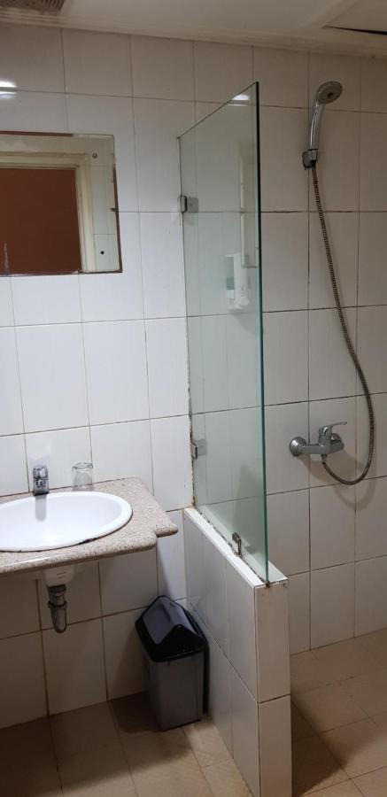 Hotel Dequr Jakarta Kota Zewnętrze zdjęcie
