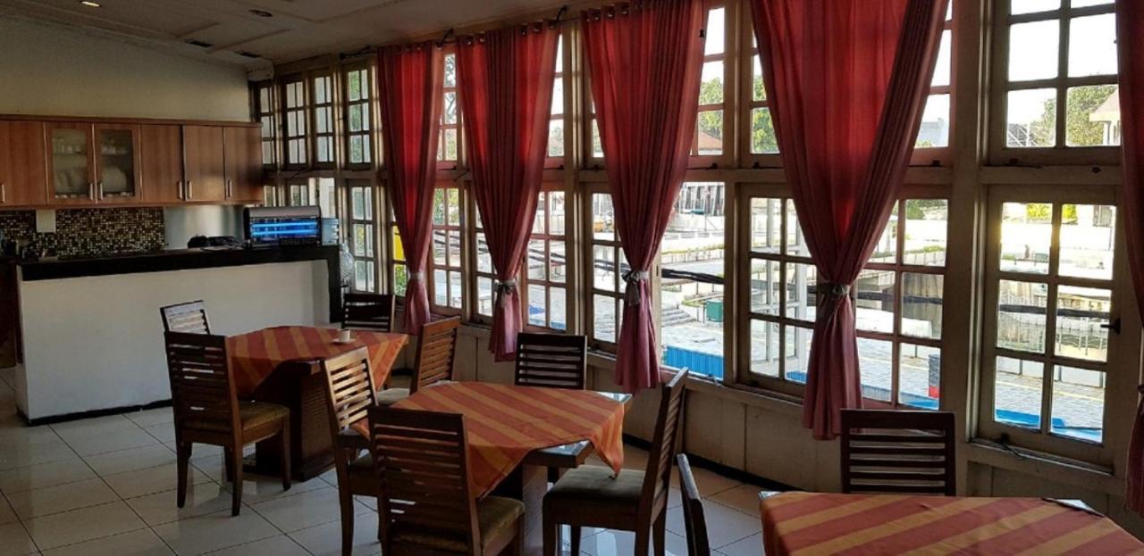 Hotel Dequr Jakarta Kota Zewnętrze zdjęcie