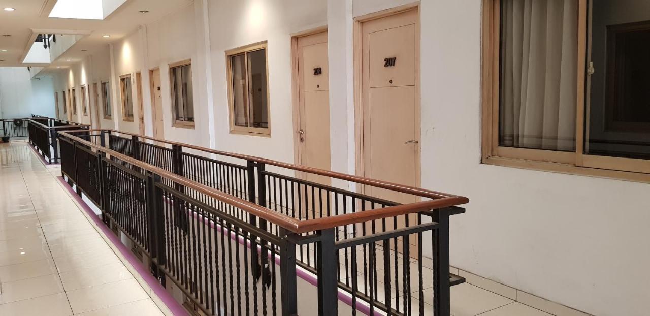 Hotel Dequr Jakarta Kota Zewnętrze zdjęcie